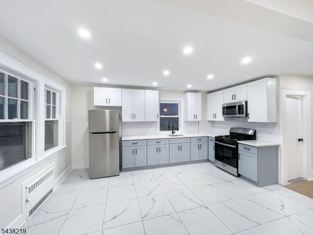 258 Isabella Ave, Irvington Twp., NJ 07111