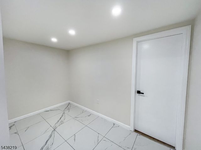 258 Isabella Ave, Irvington Twp., NJ 07111