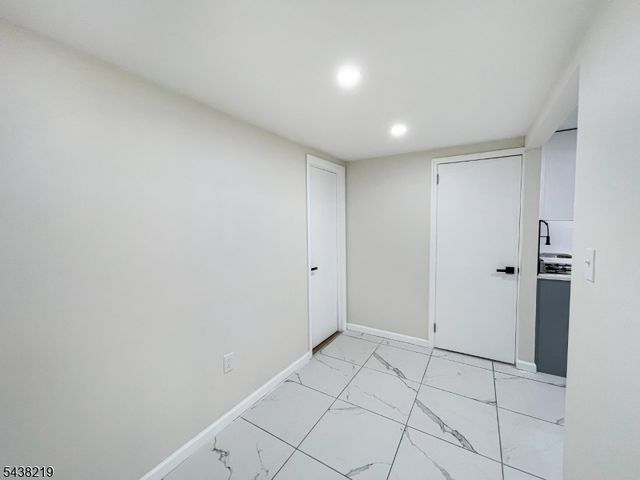 258 Isabella Ave, Irvington Twp., NJ 07111