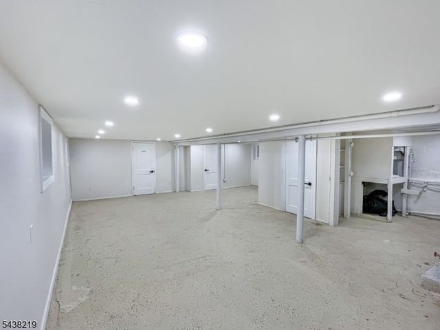 258 Isabella Ave, Irvington Twp., NJ 07111