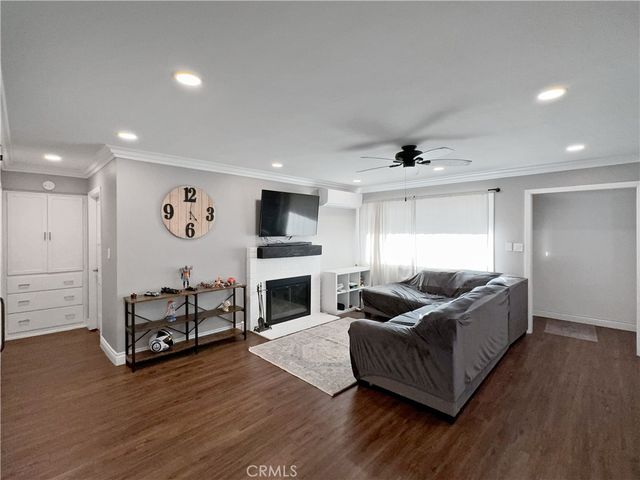 5932 Oliva Avenue, Lakewood, CA 90712