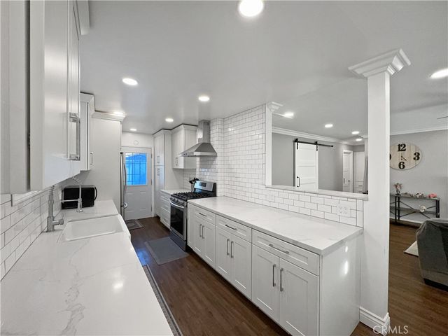 5932 Oliva Avenue, Lakewood, CA 90712