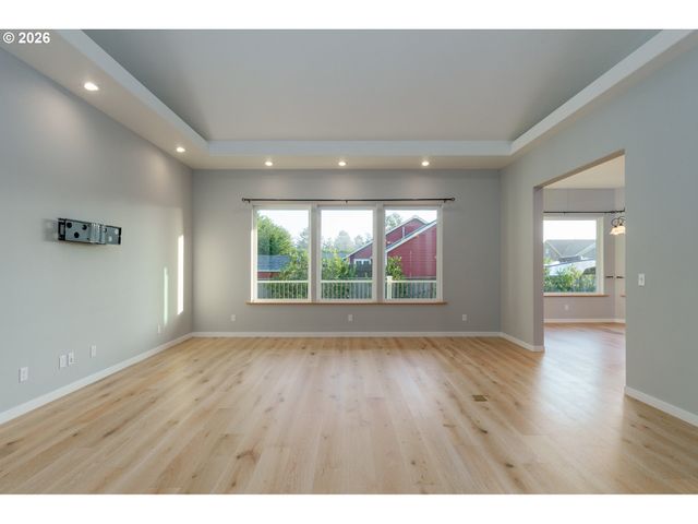 557 Shearwater Cir, Bandon, OR 97411