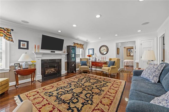 1076 Taft RD, Chesapeake, VA 23322