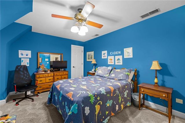 1076 Taft RD, Chesapeake, VA 23322