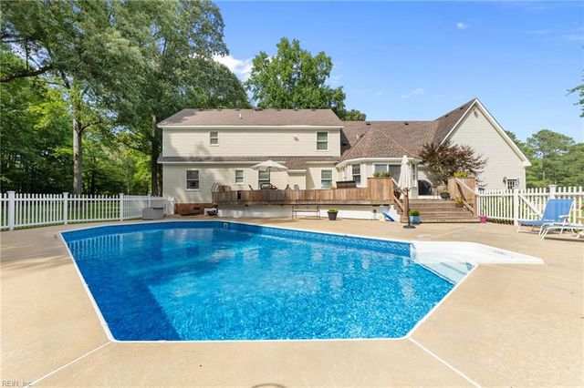 1076 Taft RD, Chesapeake, VA 23322