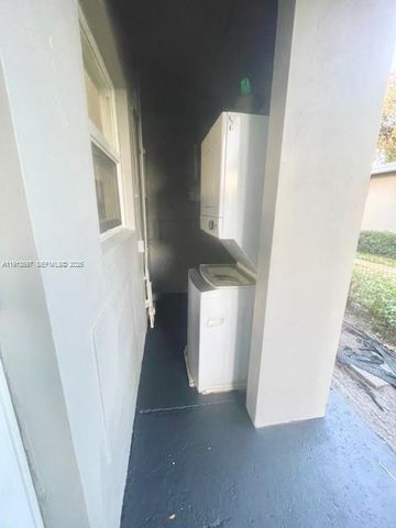1150 SW 26th Ave 2, Fort Lauderdale, FL 33312