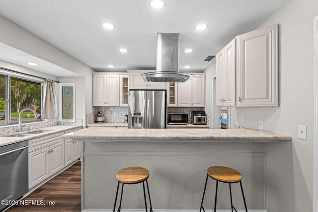 8251 PEPPERWOOD Drive, Jacksonville, FL 32244