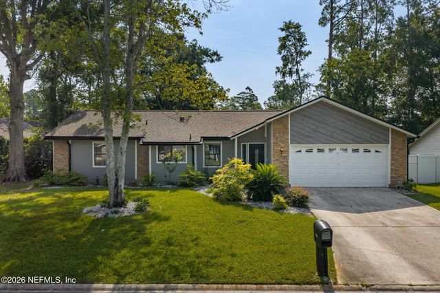 8251 PEPPERWOOD Drive, Jacksonville, FL 32244