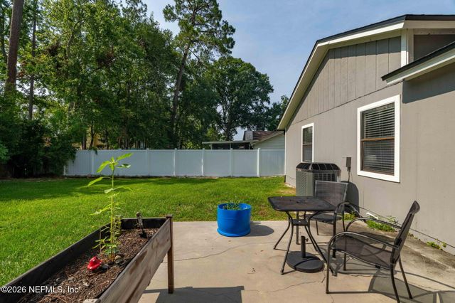 8251 PEPPERWOOD Drive, Jacksonville, FL 32244