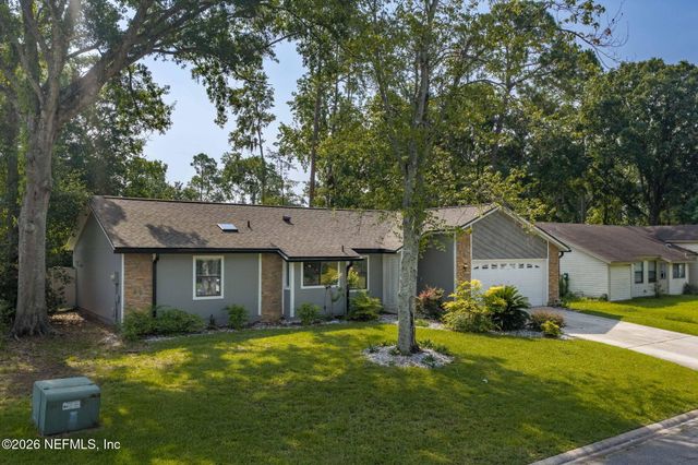 8251 PEPPERWOOD Drive, Jacksonville, FL 32244