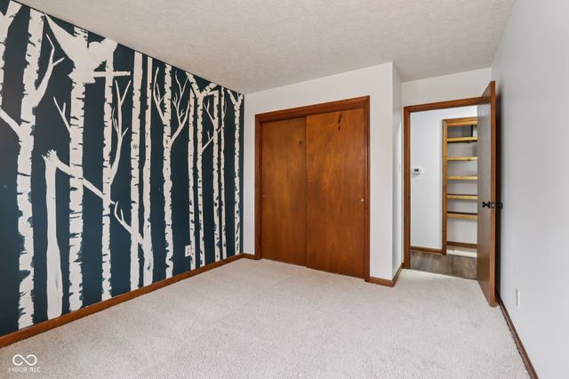 8402 Tanager Lane, Indianapolis, IN 46256