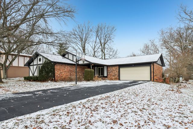 8402 Tanager Lane, Indianapolis, IN 46256