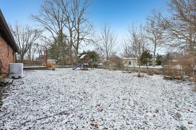 8402 Tanager Lane, Indianapolis, IN 46256