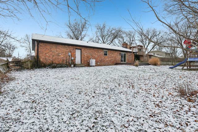 8402 Tanager Lane, Indianapolis, IN 46256