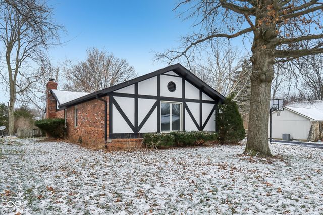 8402 Tanager Lane, Indianapolis, IN 46256