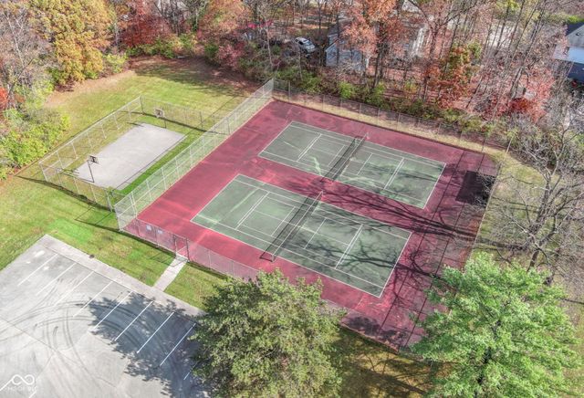 8402 Tanager Lane, Indianapolis, IN 46256