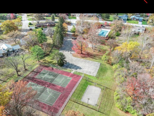 8402 Tanager Lane, Indianapolis, IN 46256