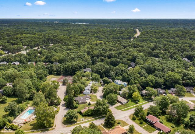 8402 Tanager Lane, Indianapolis, IN 46256