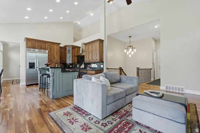 4188 S LYNNE LN, Holladay, UT 84124