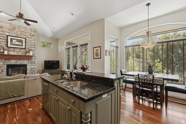 4188 S LYNNE LN, Holladay, UT 84124