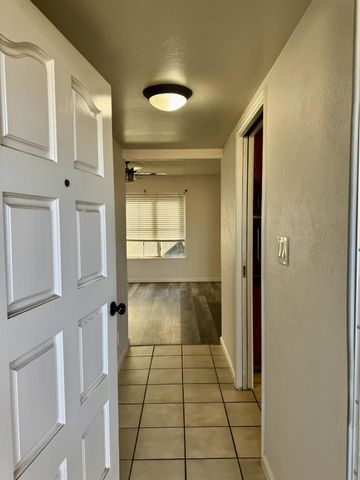 2617 W Sussex Way, Fresno, CA 93705