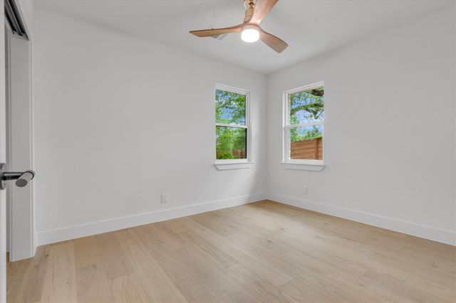 6807 Roanoke DR, Austin, TX 78723
