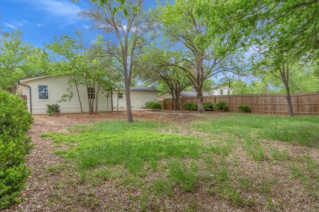 6807 Roanoke DR, Austin, TX 78723