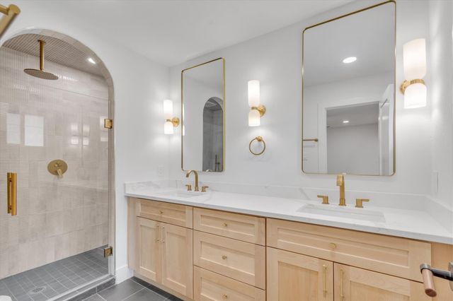 6807 Roanoke DR, Austin, TX 78723