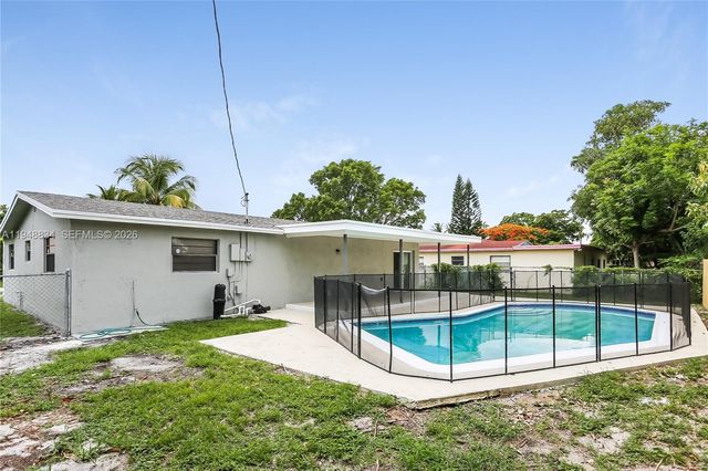 5011 NW 17th St 0, Lauderhill, FL 33313