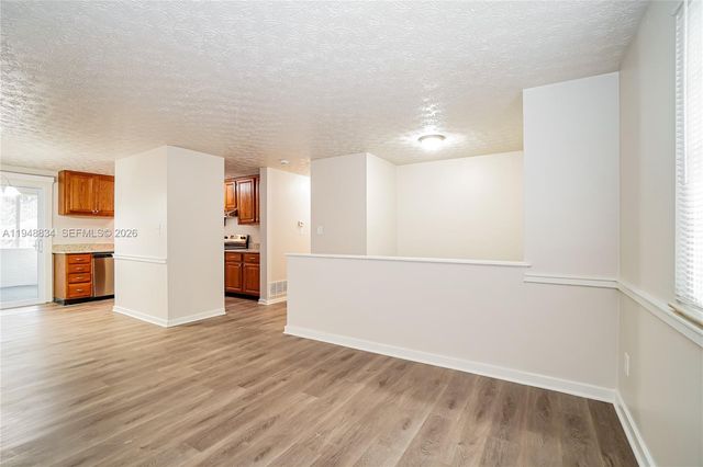 5011 NW 17th St 0, Lauderhill, FL 33313