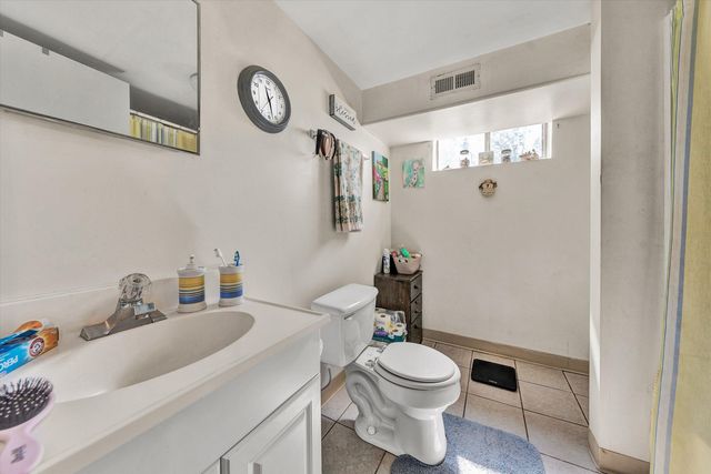 897 Dellwood RD, Salem, VA 24153