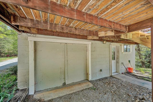 897 Dellwood RD, Salem, VA 24153