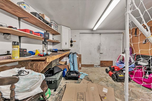 897 Dellwood RD, Salem, VA 24153