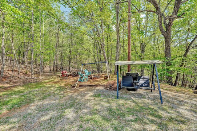897 Dellwood RD, Salem, VA 24153