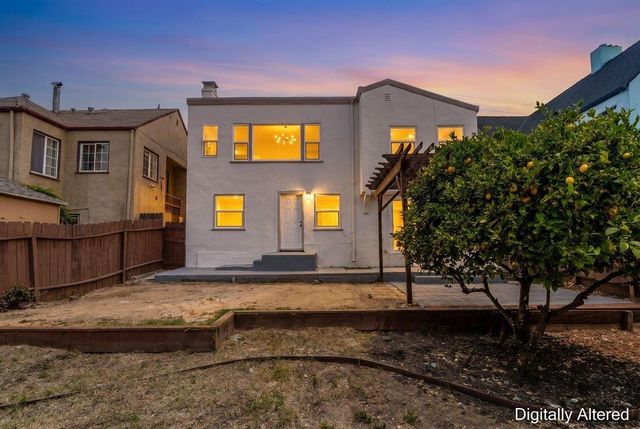 8227 Ney Avenue, Oakland, CA 94605
