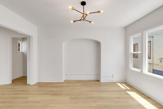 8227 Ney Avenue, Oakland, CA 94605
