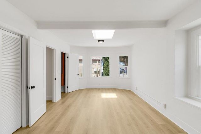 8227 Ney Avenue, Oakland, CA 94605