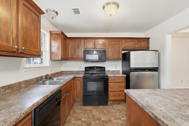 24 Donna Kay Drive, Greenbrier, AR 72058