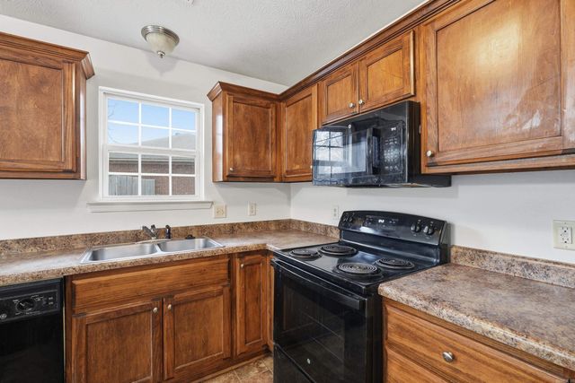 24 Donna Kay Drive, Greenbrier, AR 72058