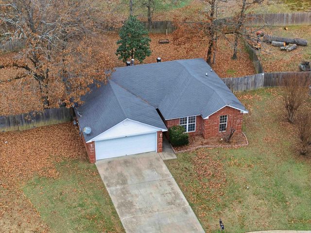 24 Donna Kay Drive, Greenbrier, AR 72058