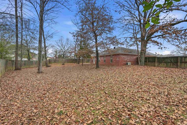 24 Donna Kay Drive, Greenbrier, AR 72058