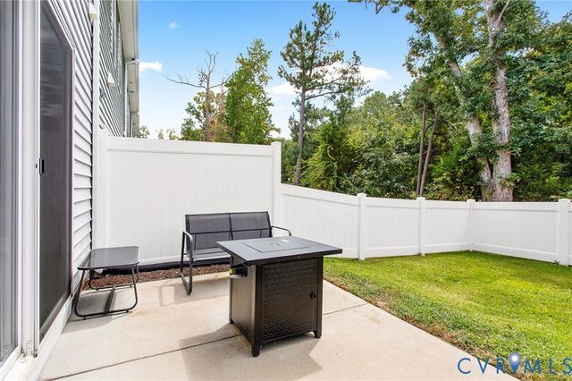 6549 Bolles Landing Ct, Chester, VA 23831