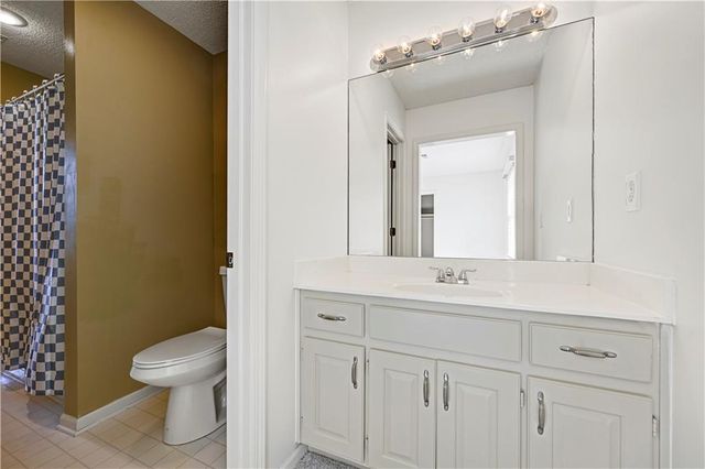 11903 Noland Street, Overland Park, KS 66213