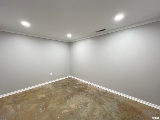 7604 N PATTON Lane, Peoria, IL 61615