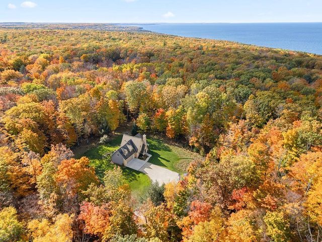 6252 MAPLE, Egg Harbor, WI 54209