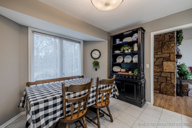 1544 N Lakeview Avenue, Mannford, OK 74044