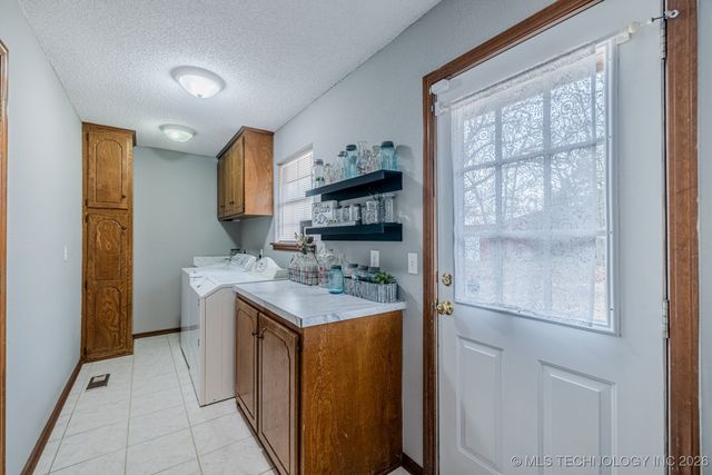 1544 N Lakeview Avenue, Mannford, OK 74044