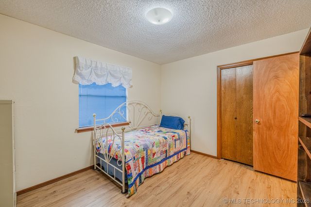 1544 N Lakeview Avenue, Mannford, OK 74044