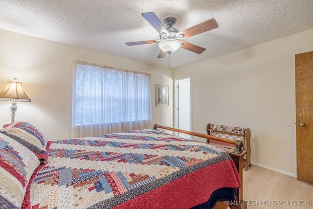 1544 N Lakeview Avenue, Mannford, OK 74044